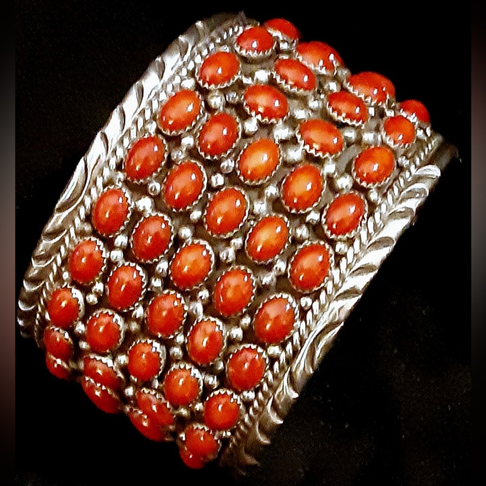 Authentic Navajo Fred Thompson Mediterranean Red Coral Sterling Silver Bracelet - Picture 2 of 4